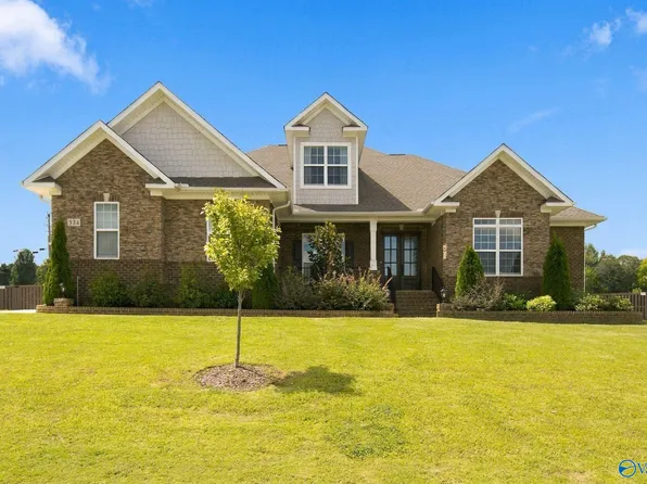 324 Merrydale Dr, Huntsville, AL 35811