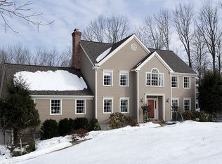 16 Oneill Ct, Ridgefield, CT 06877