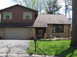 8 Shingle Oaks Dr, Glen Carbon, IL