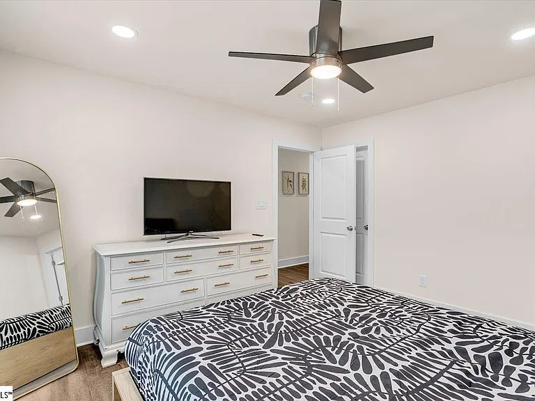 141 Baileyview St — Photo 19