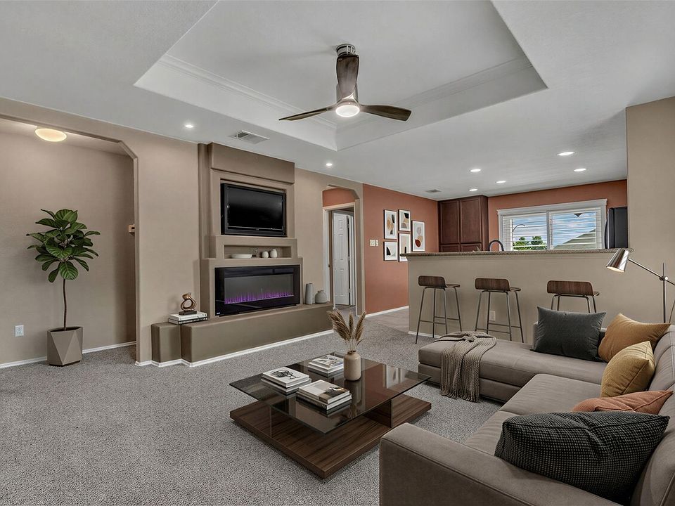 1st image of 112 Willow Leaf Ln