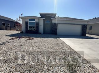 3807 Pat Garrett Ct, Carlsbad, NM 88220
