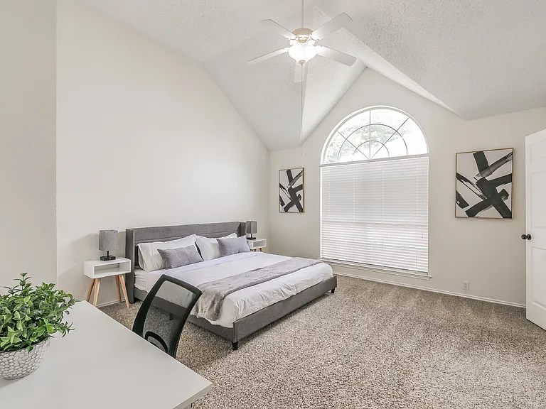 7017 Chateau Dr — Photo 15