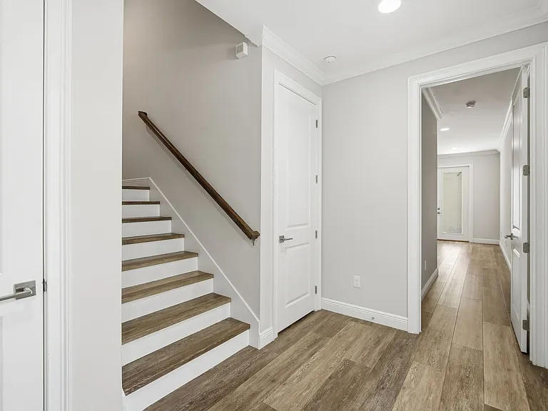 3008 W Julia St #2 — Photo 4