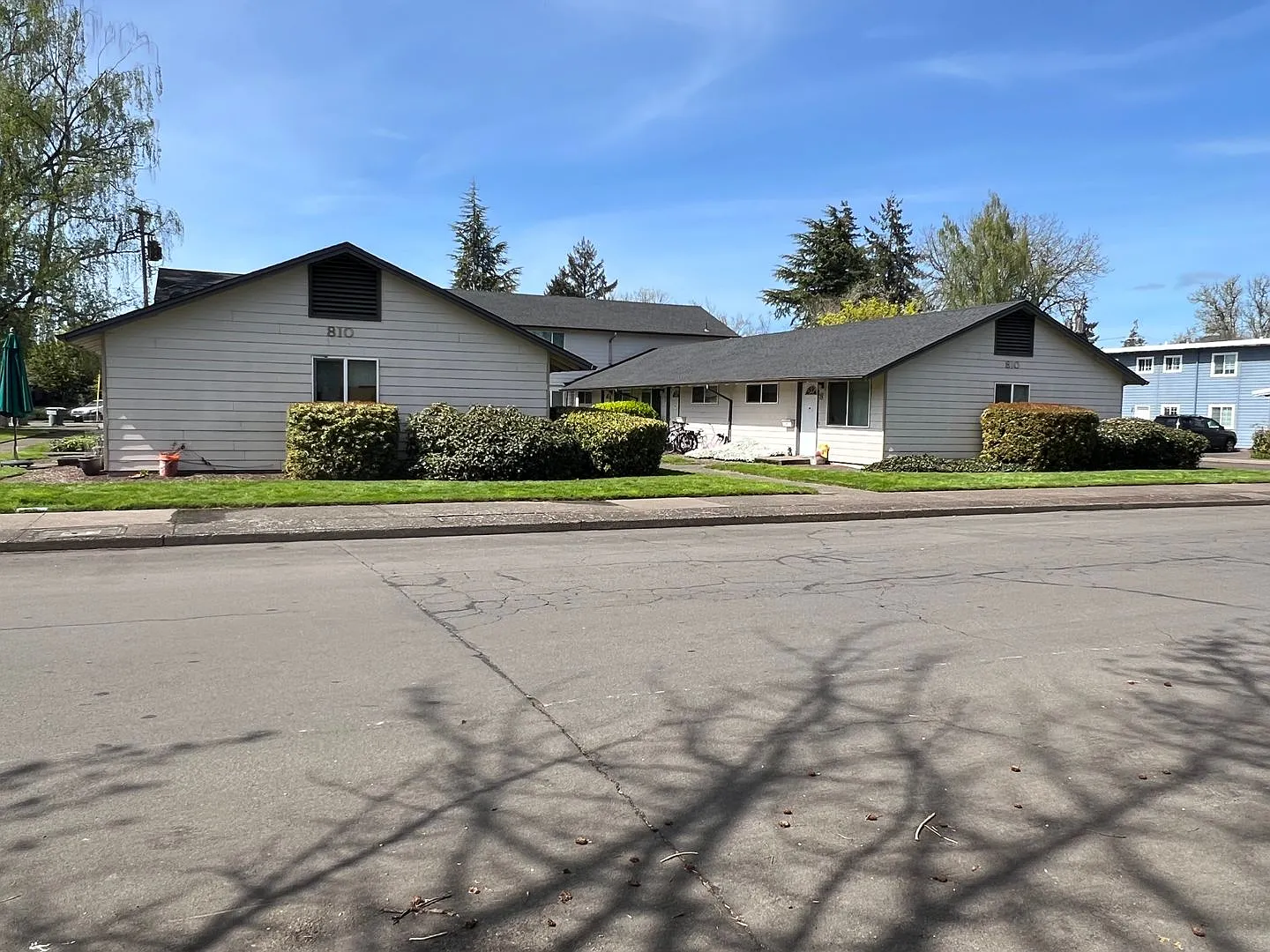 Coolidge Court — Photo 2