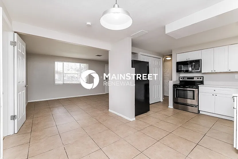 3542 Wiltshire Dr — Photo 4