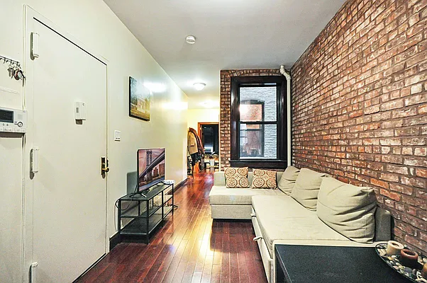 Rented by Compass | media 13