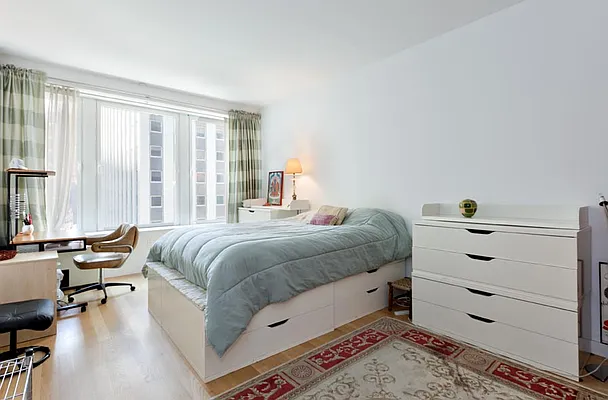 Sold by Bid on the City | media 2
