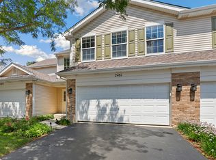 2481 Stoughton Cir, Aurora, IL 60502