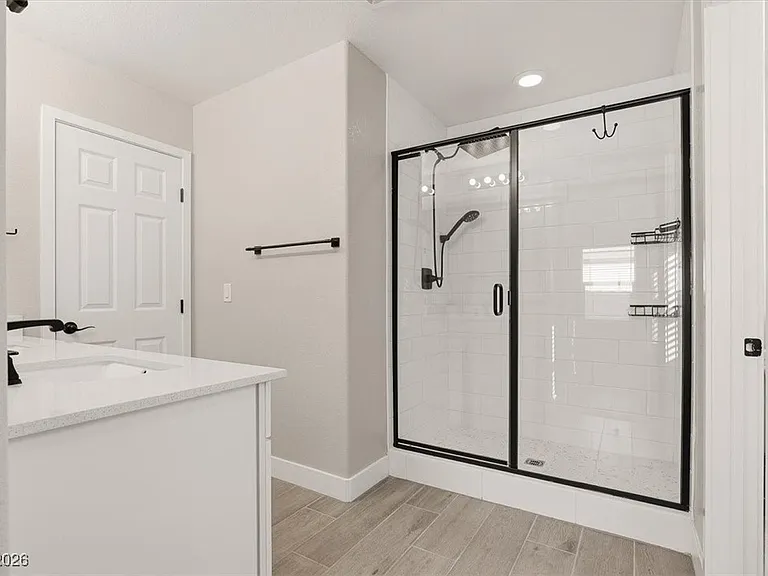 4536 Anspach St — Photo 14