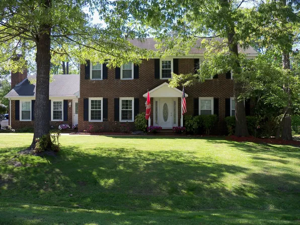 2217 Colony Plz, Jacksonville, NC 28546