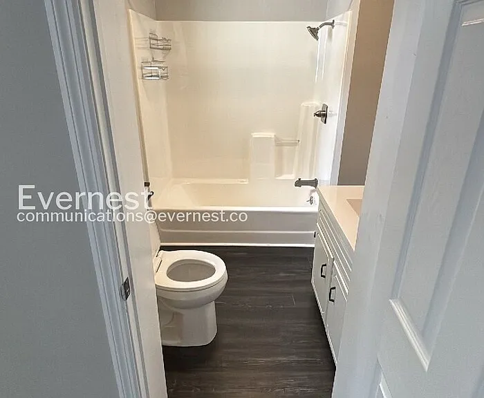 736 Hancock Rd — Photo 11
