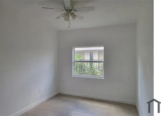 4 bed, 1385 sqft, $3,995 — Photo 4
