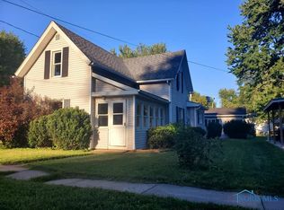 214 High St, Liberty Center, OH 43532