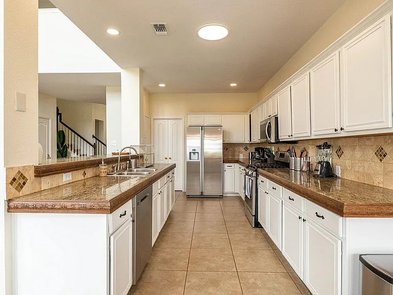 11604 Woodland Way — Photo 10