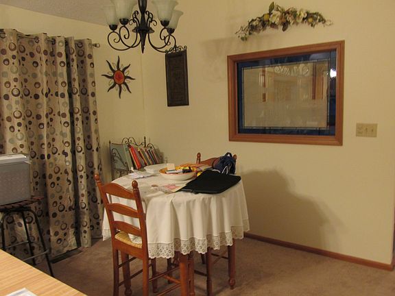 4th image of 126 Villanova Cir
