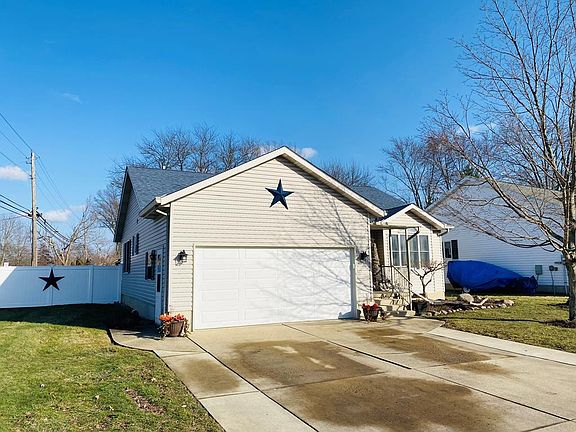 2nd image of 110 Parsons St