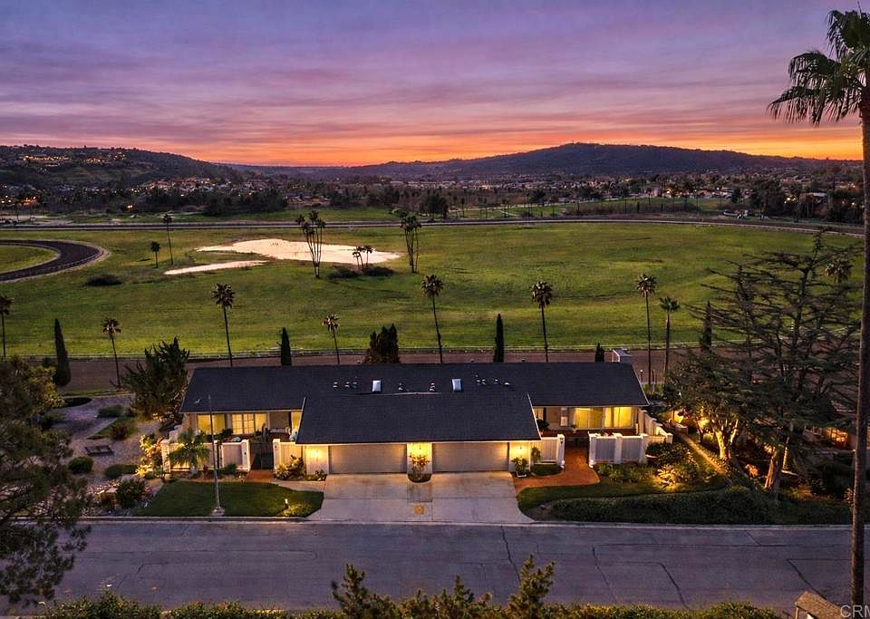 1st image of 32 Via Casitas