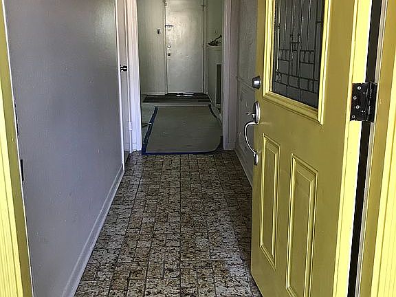 Entry way