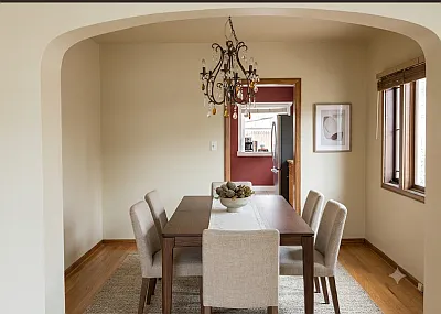 3 bed, 2348 sqft, $3,900 — Photo 3