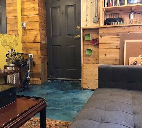 2nd image of 3417 W Palmer St #1