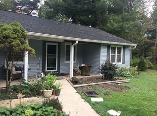 117 Fairview Rd, Chagrin Falls, OH 44022