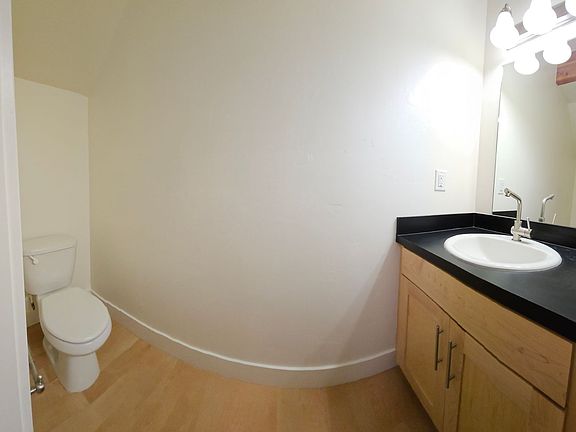 4th image of 446 W 6 S APT 504