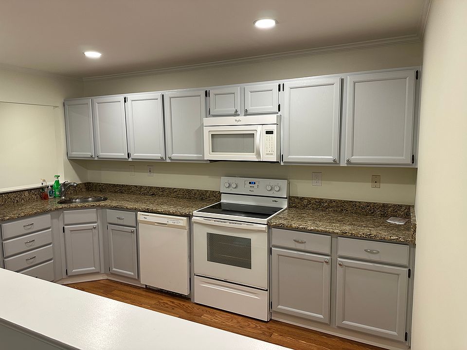 1st image of 1011 Heritage Pl