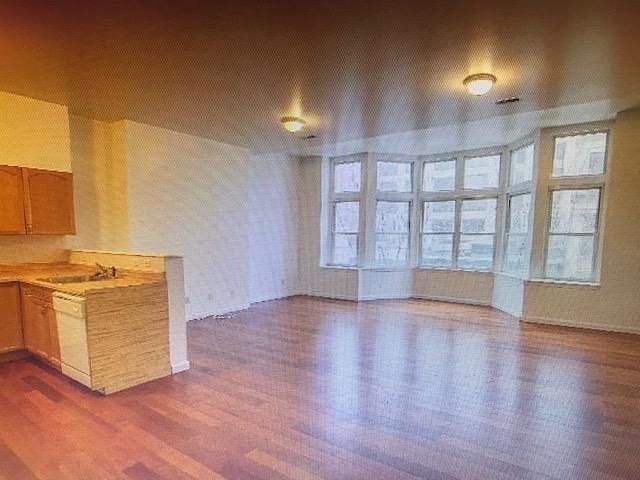 2nd image of 1720 Chestnut St #3FA
