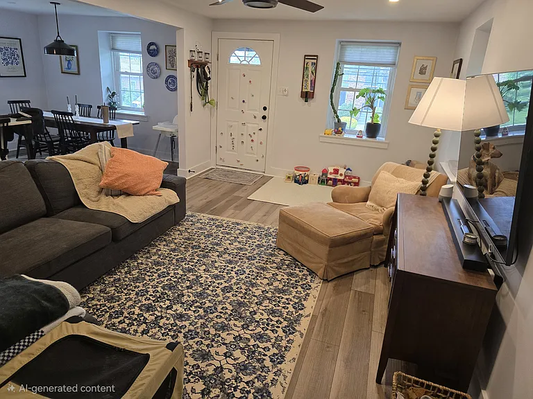 304 E Jefferson St — Photo 3