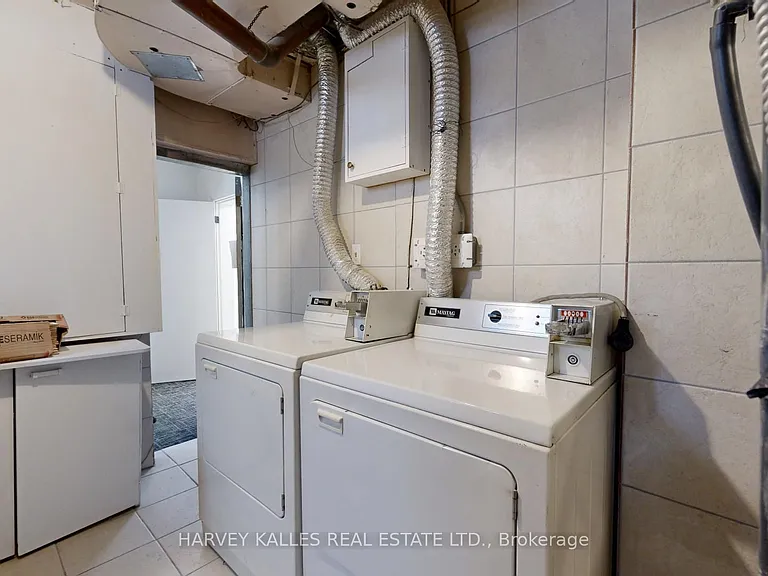 1252 Davenport Rd #1 — Photo 25