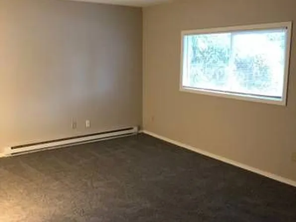 617 SE Russell St, Camas, WA 98607
