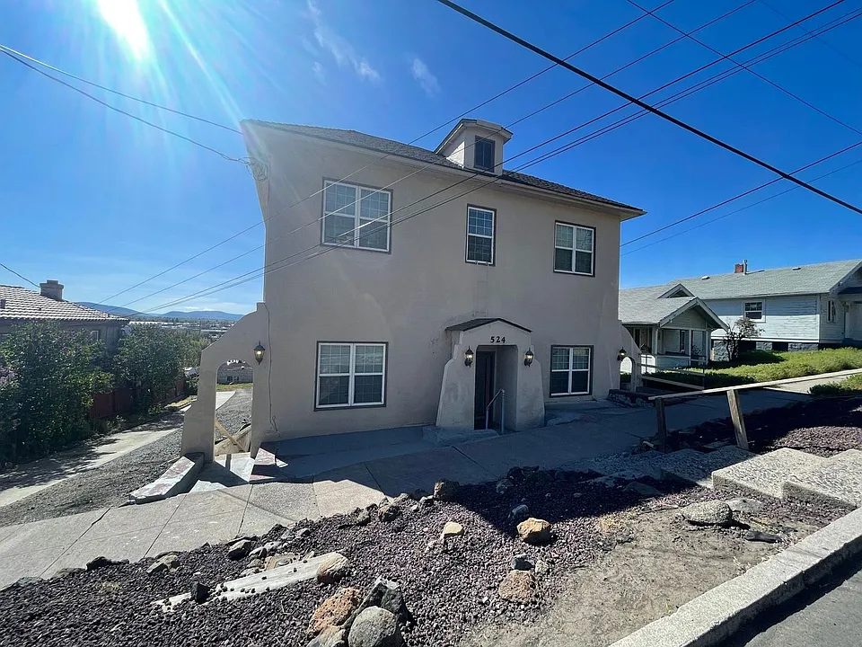 524 High St #4