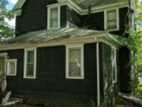 3rd image of 116 Glahn Ave