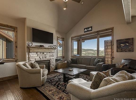 3rd image of 9888 N Vista Dr
