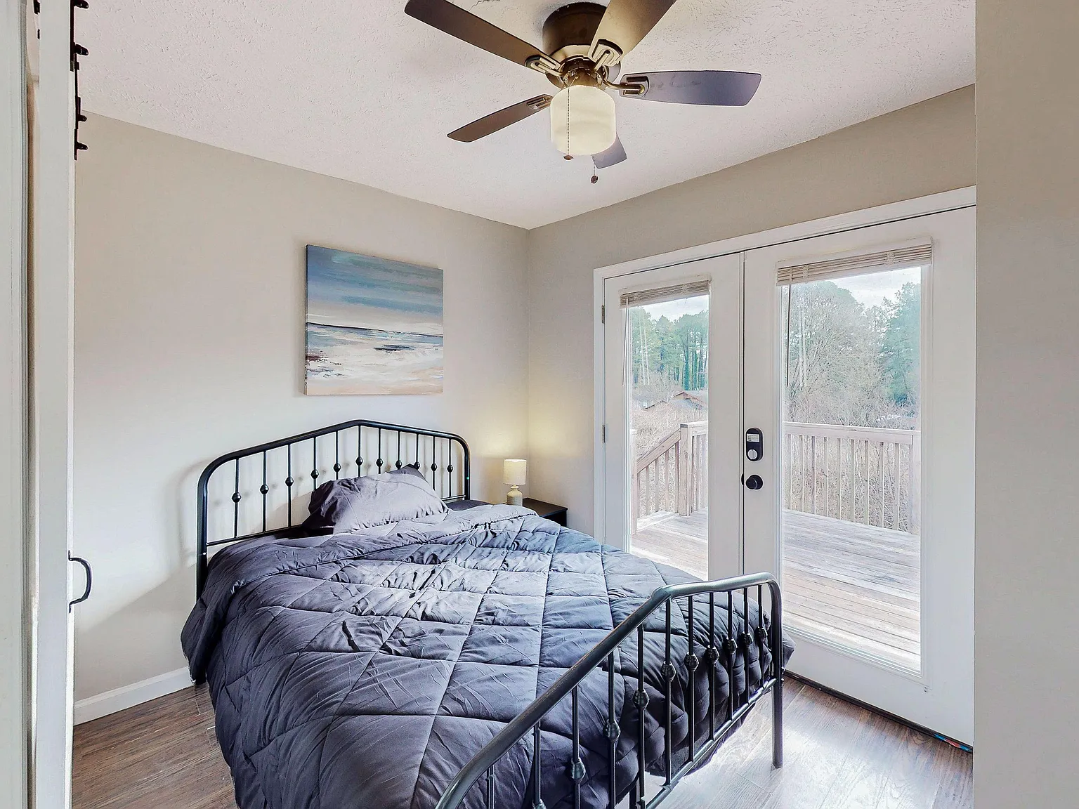 4 bed, 7.0 bath, 2047 sqft, $983 — Photo 4