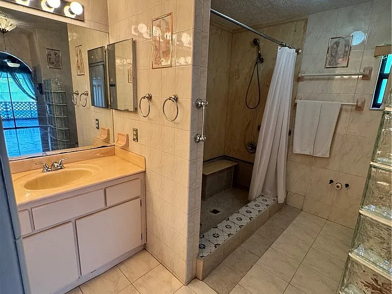 2408 Monza Dr — Photo 6