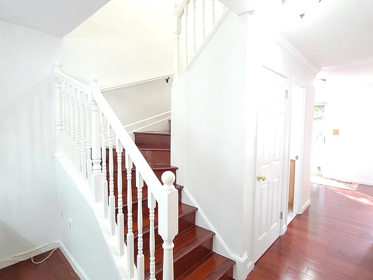 3137 Bayswater Ct — Photo 9