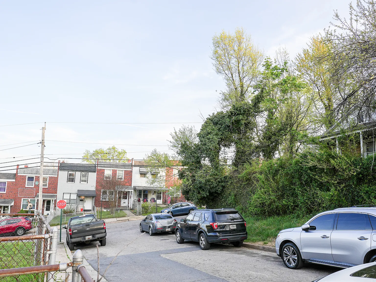 3 bed, 2.0 bath, $2,200 — Photo 2