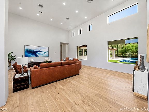 4th image of 1140 Julie Rd
