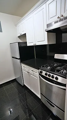 Rented by Bold New York | media 12