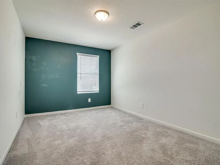 731 Yorkshire Dr — Photo 28