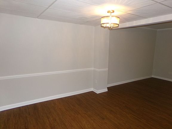 5th image of 3915 B Valley Ct