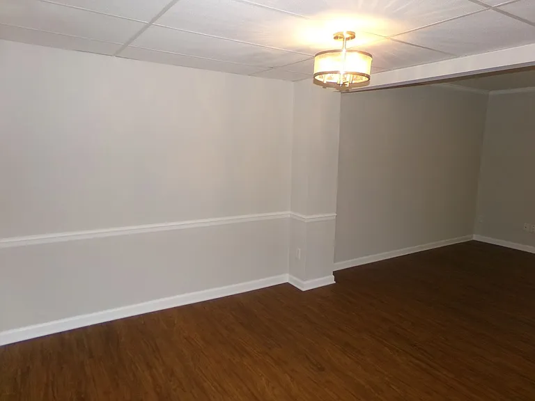 3915 B Valley Ct — Photo 5