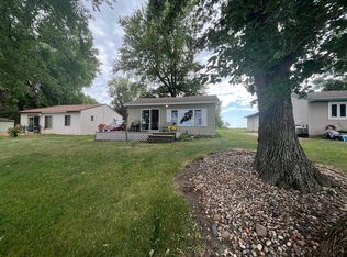 25720 Pasture Rd, Spirit Lake, IA 51360