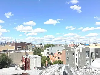 Rented by Space Link Realty