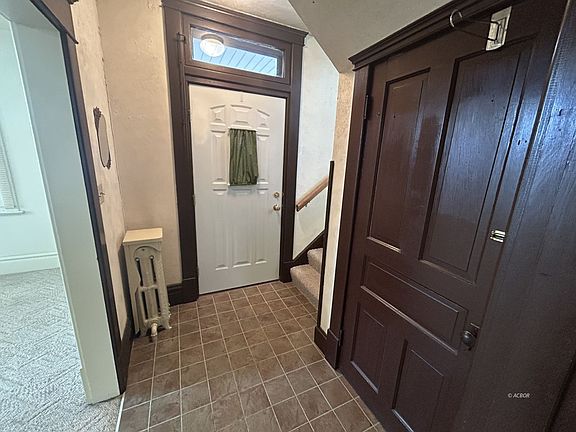2nd image of 31 Franklin Ave