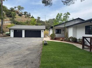 28983 Mountain Meadow Rd, Escondido, CA 92026