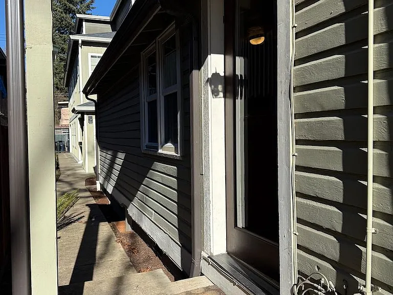 10th St. 11 Plex — Photo 23