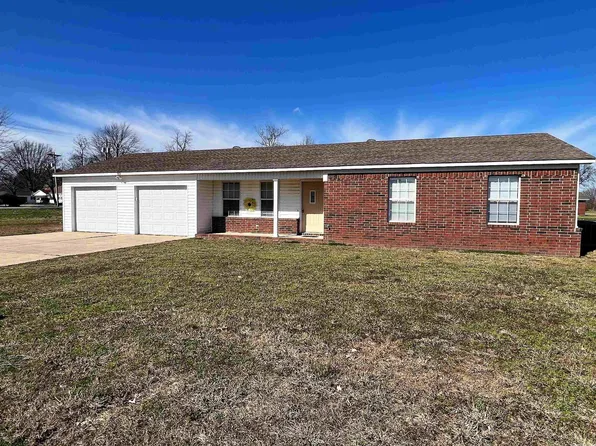 936 Margaret St, Piggott, AR 72454
